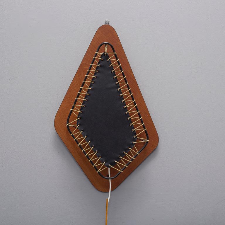 A TEAK WALL LIGHT, 1950s.