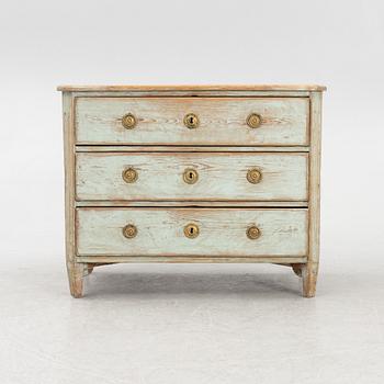 A Gustavian chest of drawers, early 19th Century.