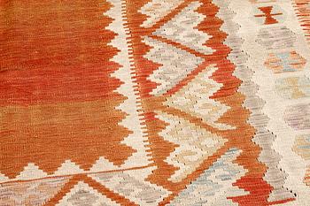 A kelim rug, 290 x 198 cm.