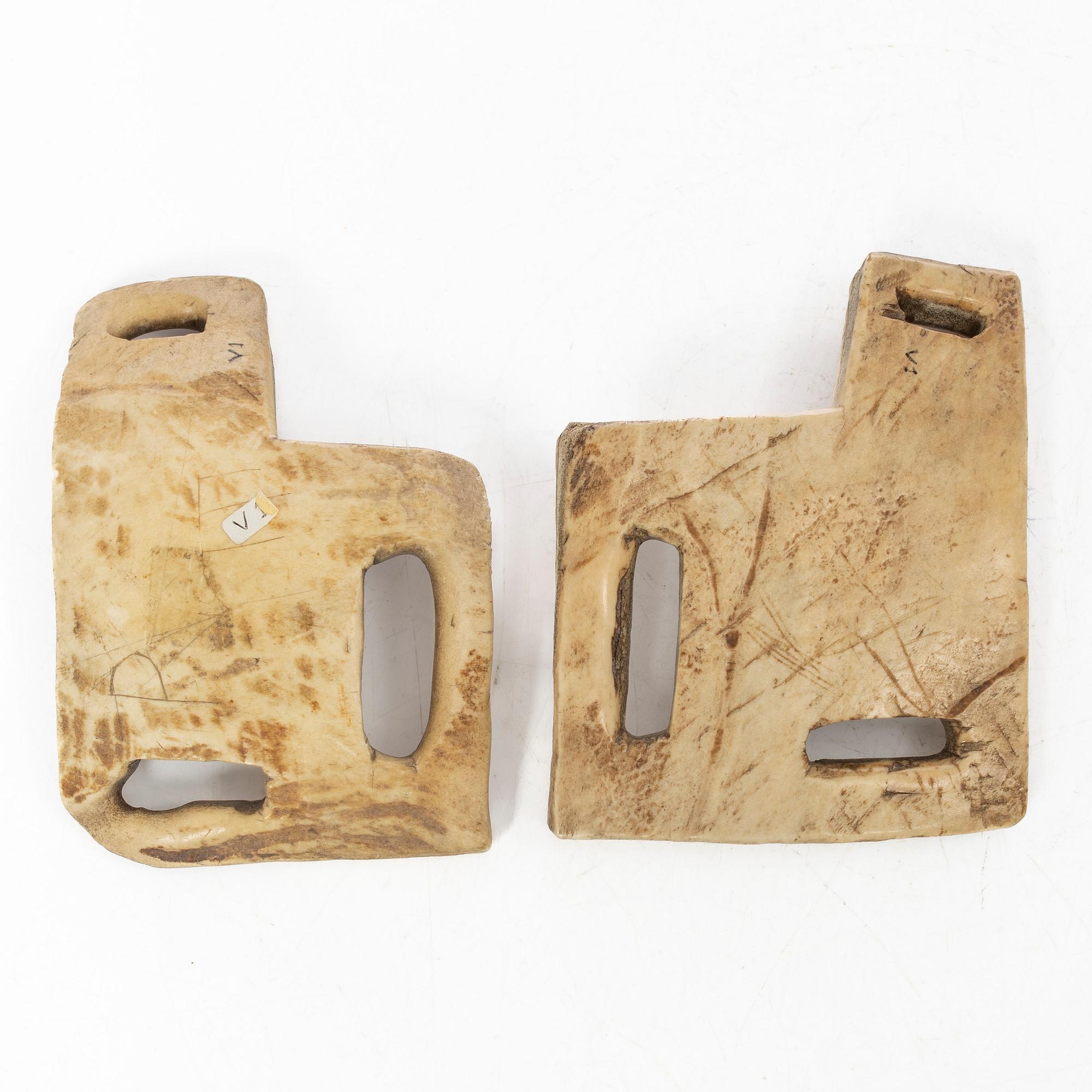 Selkna, a pair, moose antlers, one marked 1734.