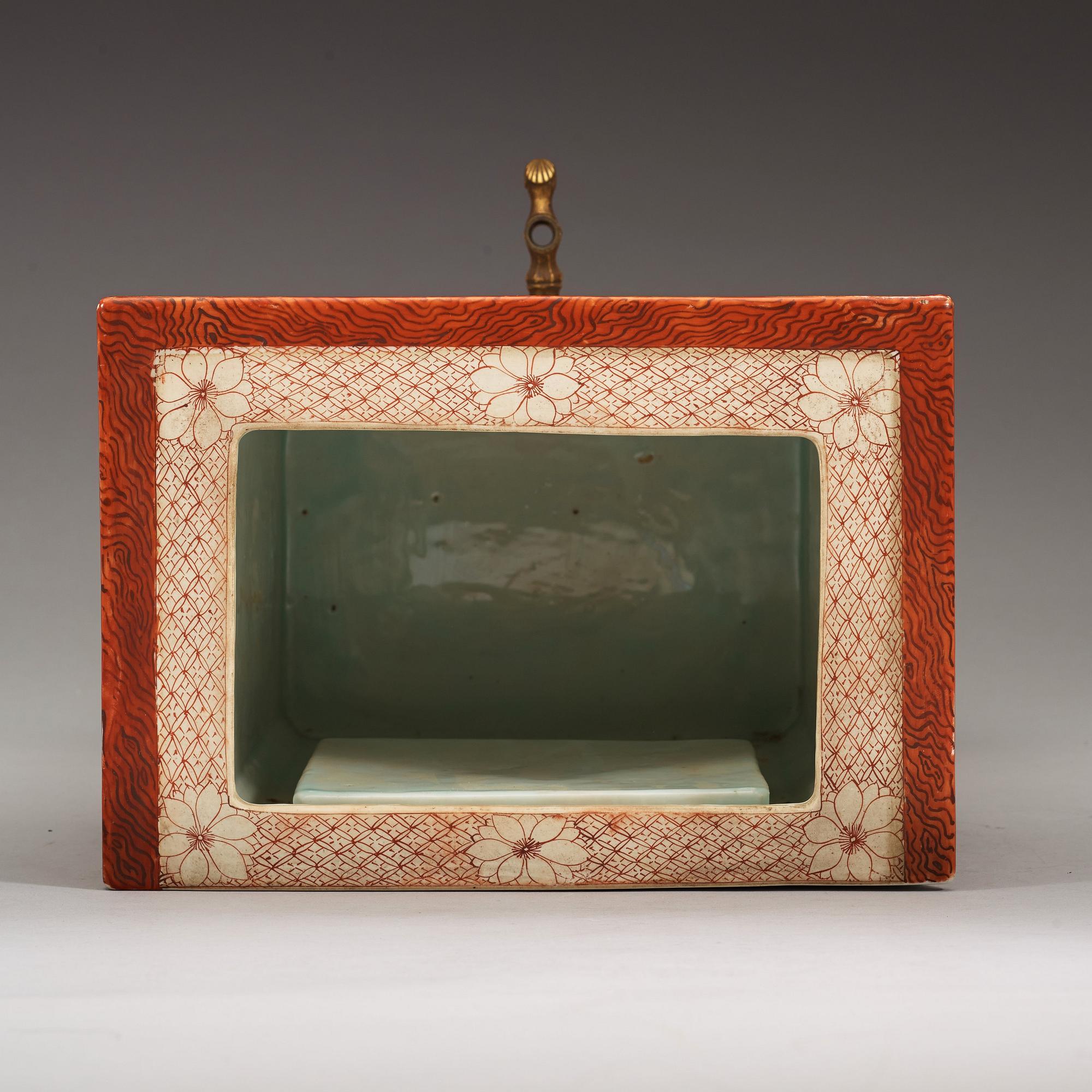 An Imari water cistern, Qing dynasty, 18th Century.