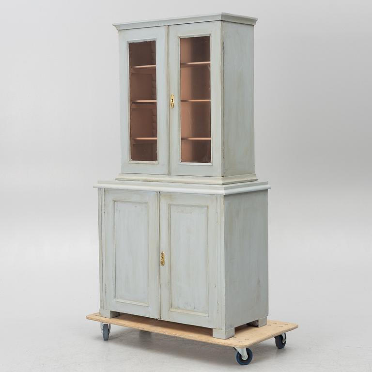 Display cabinet, first half of the 20th century.