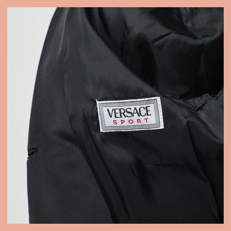 KAVAJ, Versace Sport, italiensk storlek 42.