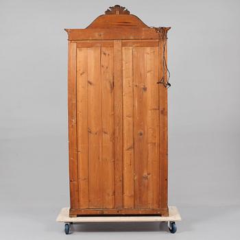 BOKSKÅP, 1800-talets andra hälft.