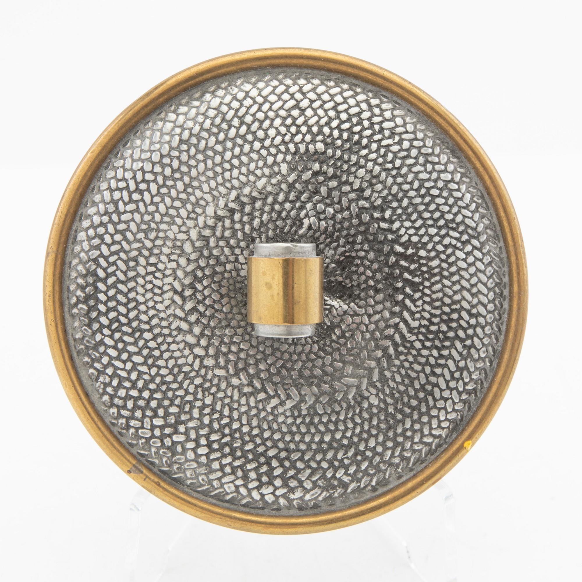 Estrid Ericson, tobacco box with lid, modell A2273, Firma Svenskt Tenn, Stockholm 1948.