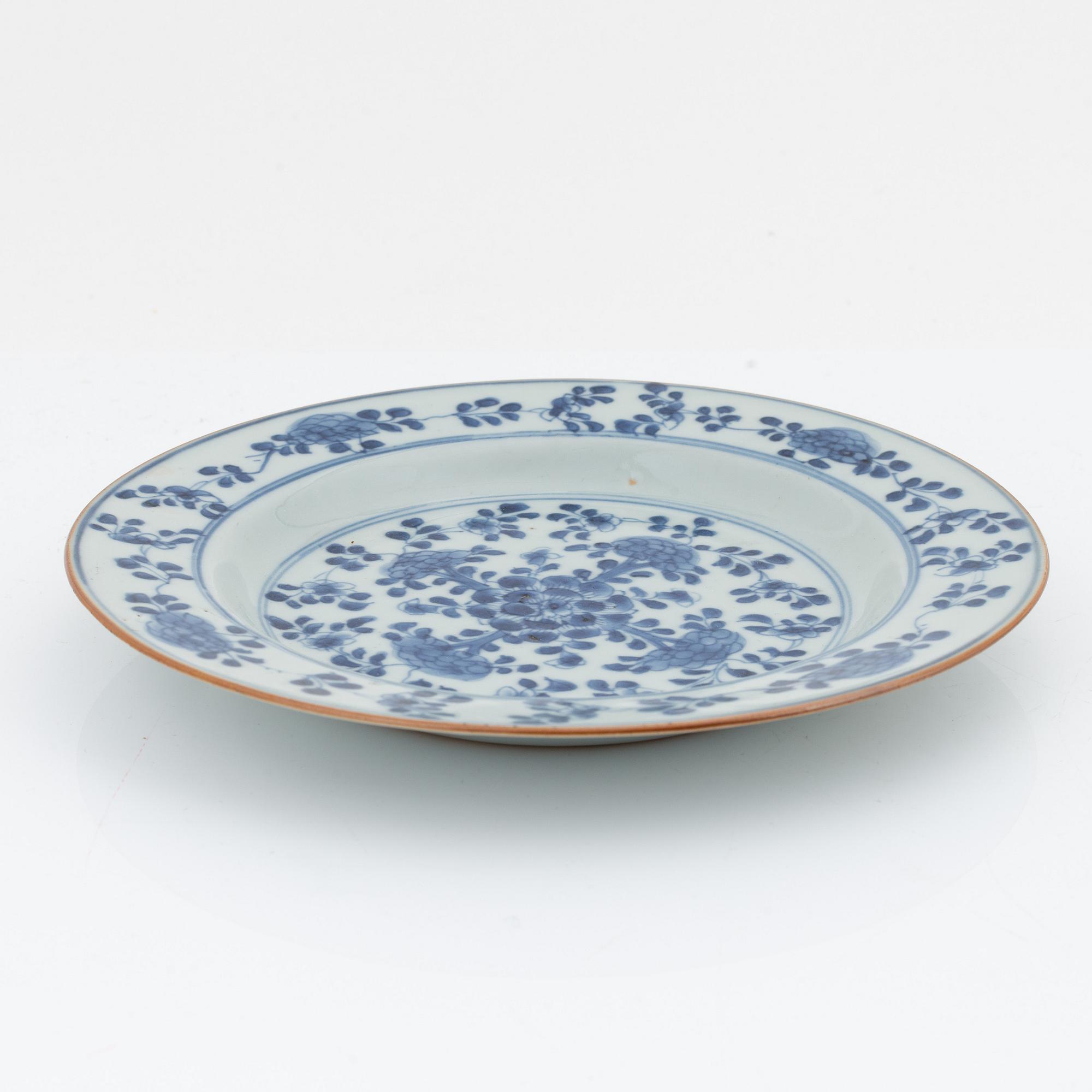 Tallrikar, sex stycken, kompaniporslin. Qingdynastin, Qianlong (1736-95).