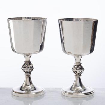 Eric Löfman, A set of twelve silver liqueur glasses, KG Markströms, Uppsala 1978.