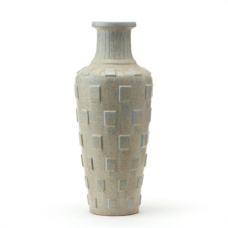 A Gunnar Nylund stoneware vase, Rörstrand, Sweden 1950-60's.