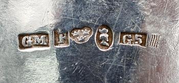 SÅSSKÅL MED FAT, silver, Gustaf Möllenborg, Stockholm 1861. Vikt ca 437 gram.