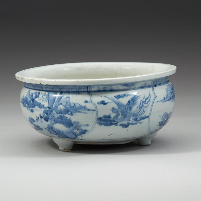 A blue and white Transitional censer, 17th Century.