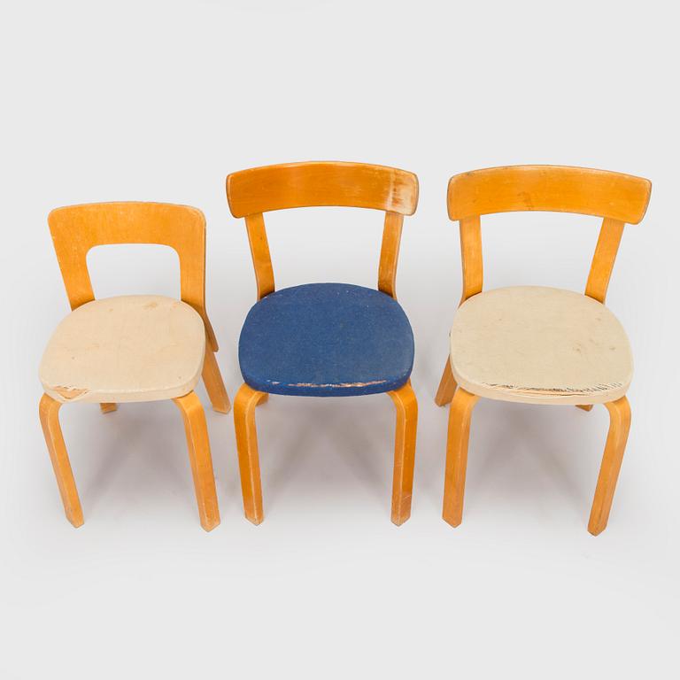 Alvar Aalto, tuoleja 2 kpl,  malli 69 sekä tuoli malli A 65, O.Y. Huonekalu- ja Rakennustyötehdas A.B. 1950-luvun alku.