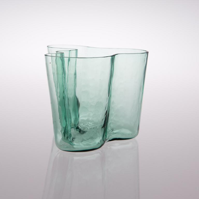 ALVAR AALTO, VAS. Savoy. Karhula, 1930-tal.
