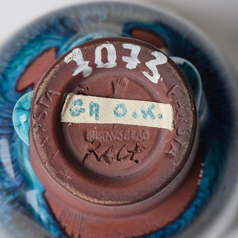 Wilhelm Kåge, a set of three Farsta stoneware footed bowls, Gustavsberg Studio 1950s.