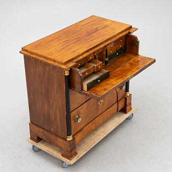 Chest of drawers, Empire, first half of the 19th century.