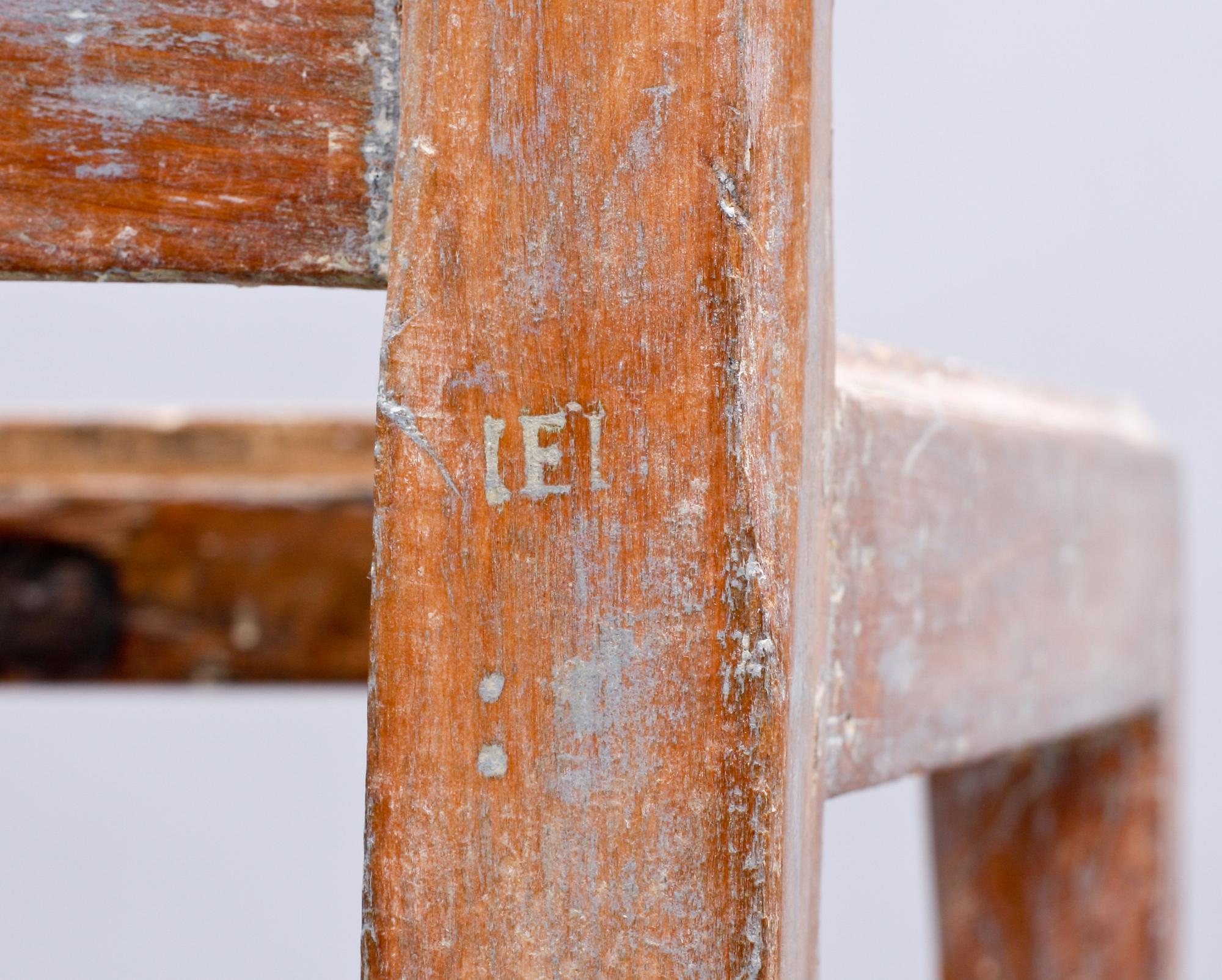 STOLAR, 2 st, gustavianska, sign J Höglander samt E Öhrmark. 1700-talets slut.