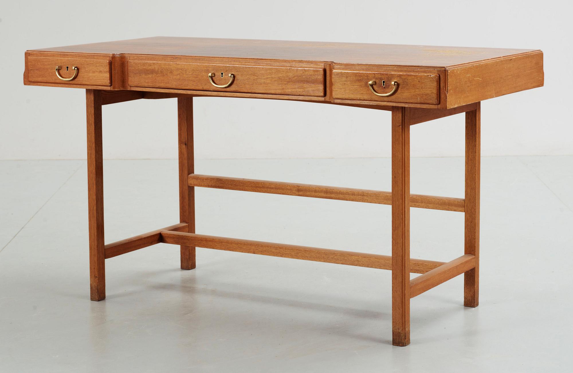 SKRIVBORD, Josef Frank, Firma Svenskt Tenn, variant av modell 1022.