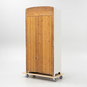 Klädskåp, 1910/20-tal.