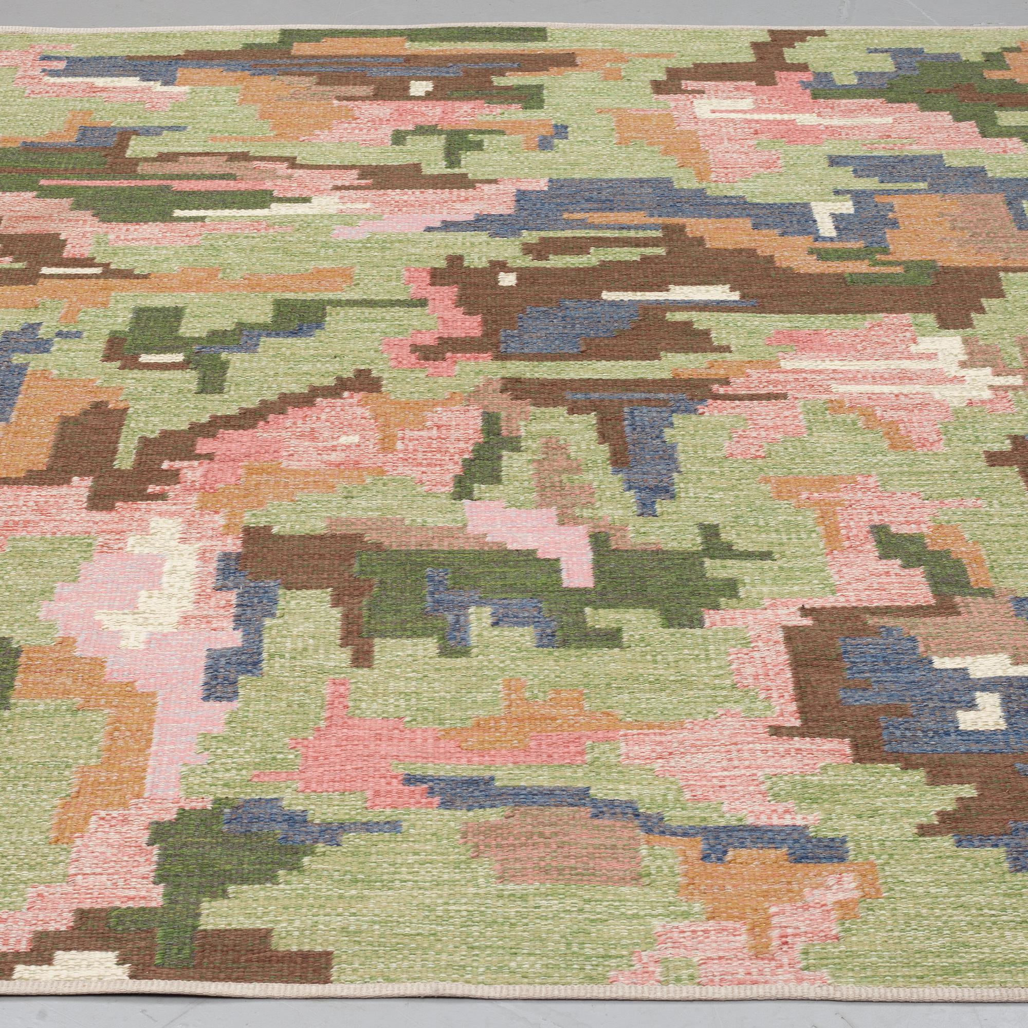 MATTO, "Gaia", flat weave, ca 238 x 170 cm, the inscription HH for  Helge Hamnert who ordered the carpet.