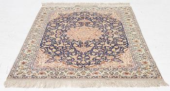 Matta, semiantik Isfahan, centrala Persien, signerad Mamoury, ca 163 x 109 cm.