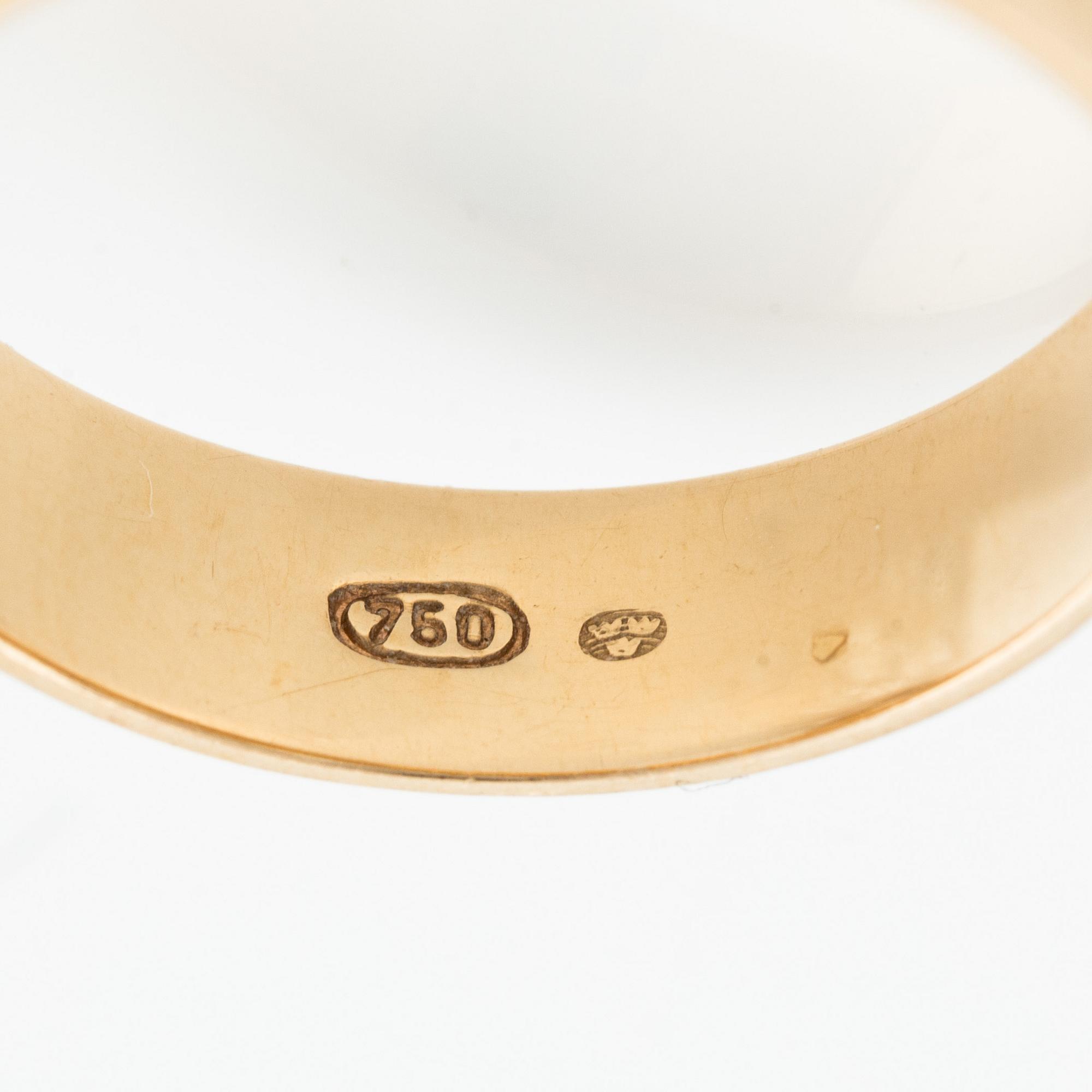 Liisa Vitali, ring och hänge, guld.