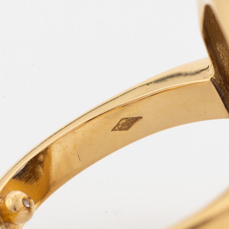 Sapphire and brilliant cut diamond cocktail ring.