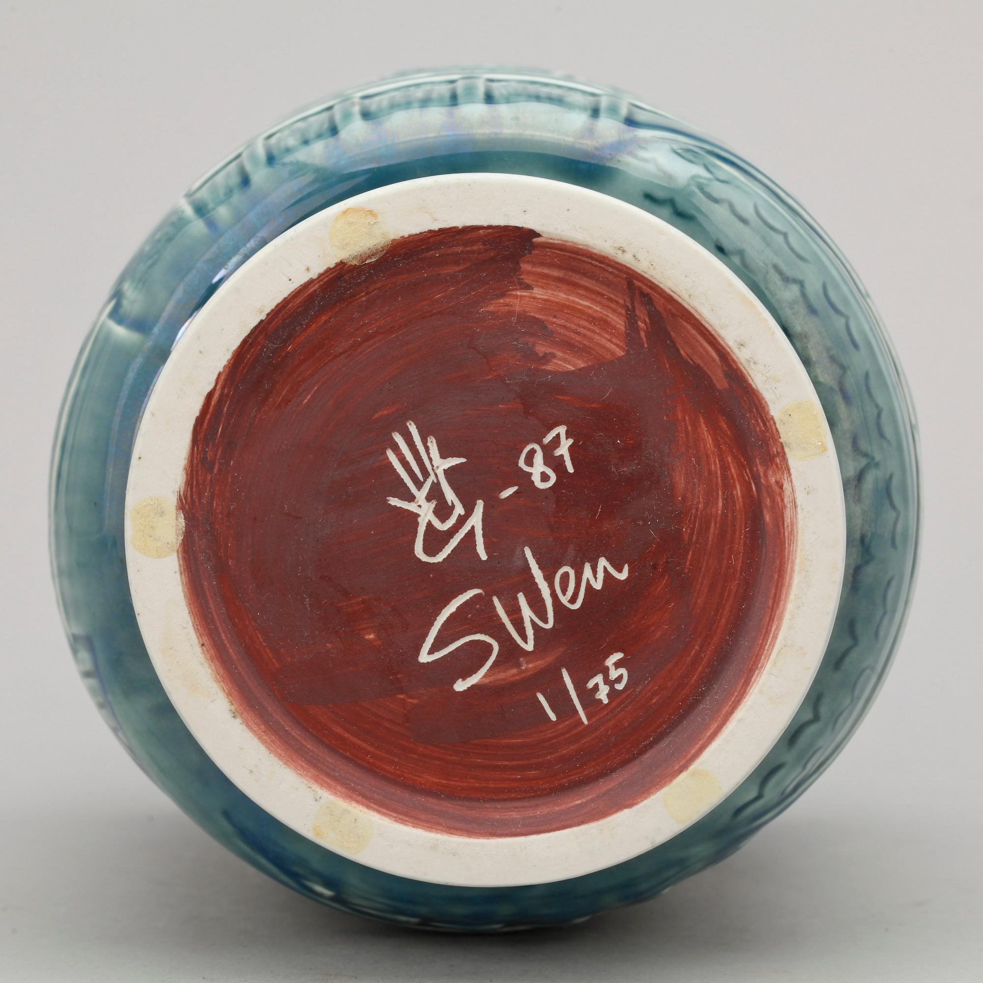 VAS, Sven Wejsfeldt, signerad med studiohanden och daterad 1987.