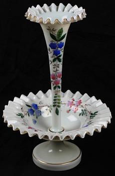 UPPSATSSKÅL MED VAS, flussglas, omkring 1900.