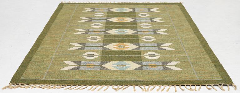 Ingegerd Silow, rug, flat weave, signed IS, approx. 246 x 168 cm.