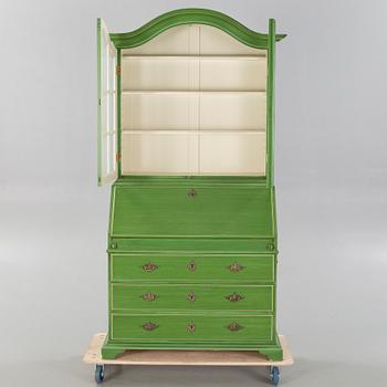 A vitrine cabinet from Ämells, second half of the 20th century.