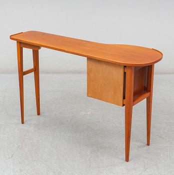 A mid 20th Cenutry sideboard.