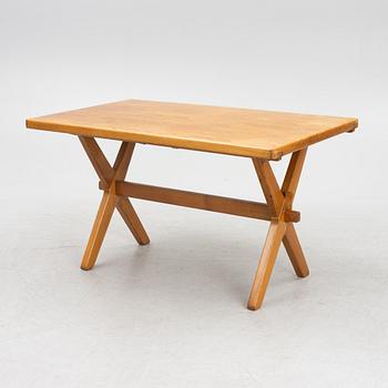 Stolar, 4 st, samt bord och bänk, 1900-talets mitt.