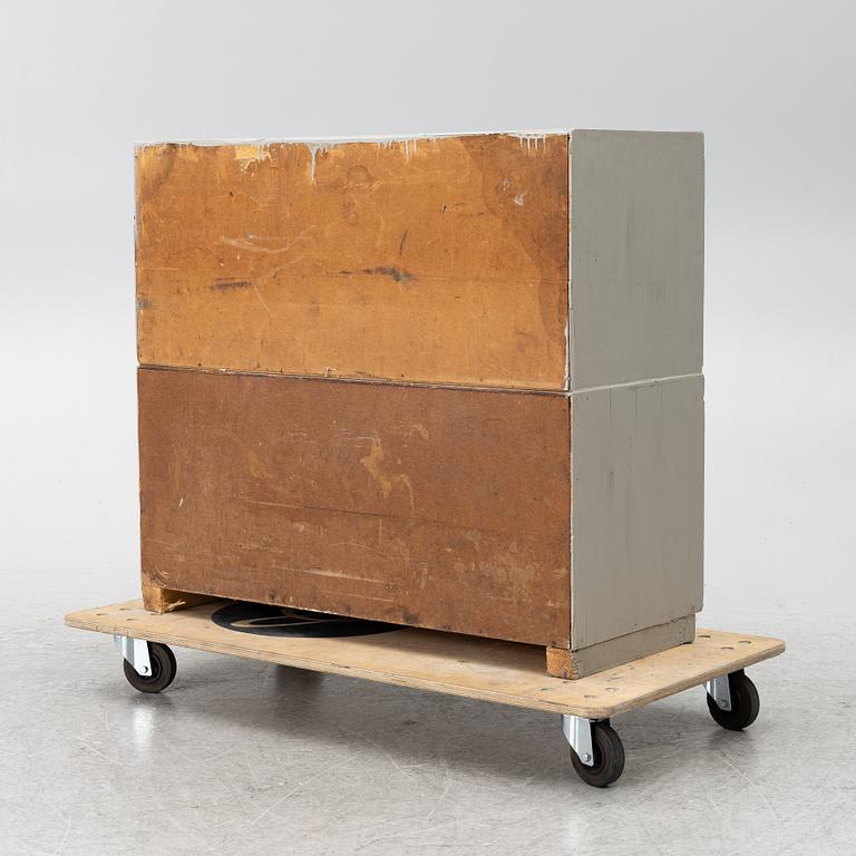 A drawer unit, first half of the 20th Century.