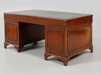 SKRIVBORD, sk Partners desk, 1900-talets första hälft.