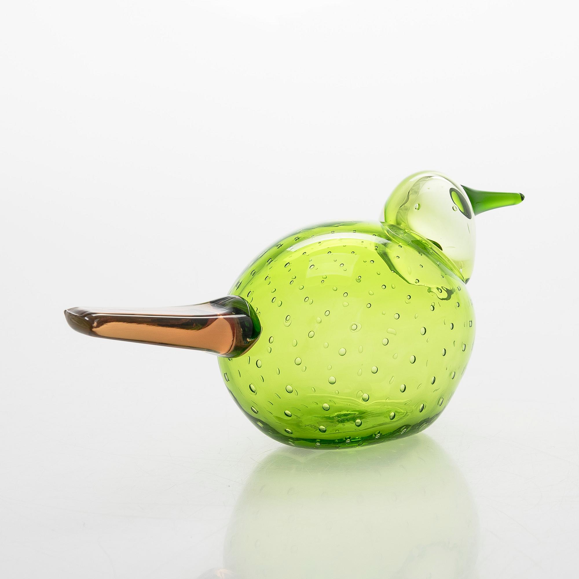 Oiva Toikka, a 'Summer Finch' glass bird, signed O. Toikka Nuutajärvi.