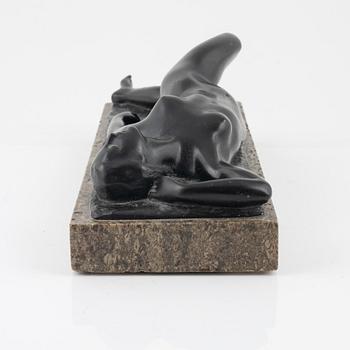 Jenny von Bary-Doussin, sculpture. Signed J.Doussin. Bronze, length (including stone base) 35 cm.