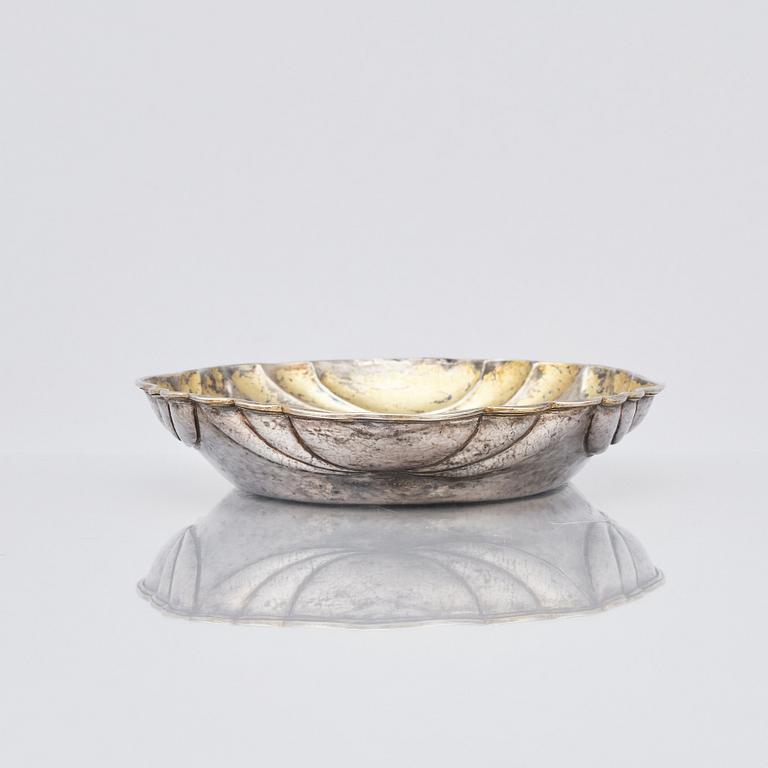 A parcel-gilt silver bowl, possibly Ottoman 16th/17th century.