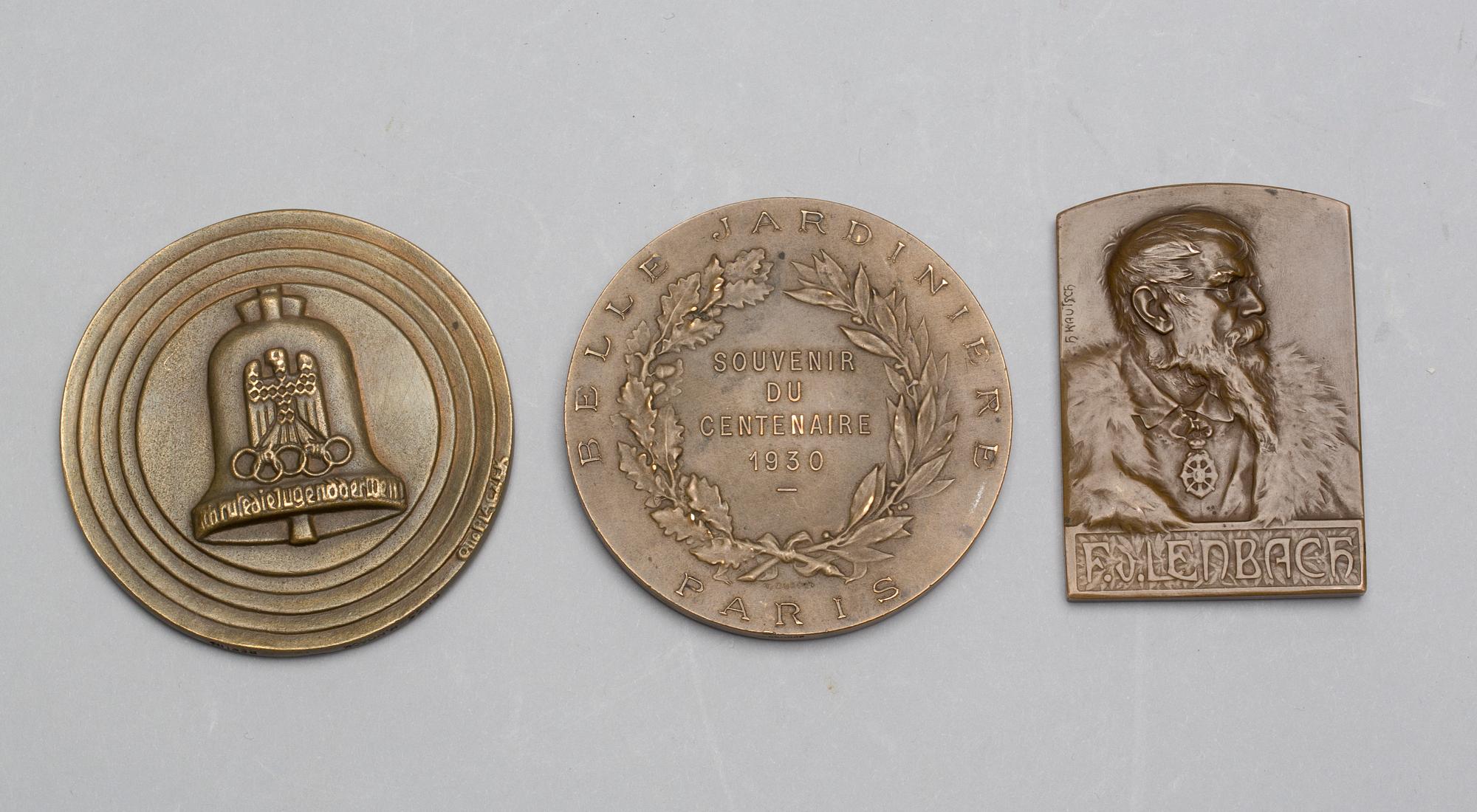 MEDALJER, 3 st, brons, bla Olympiaden 1936.
