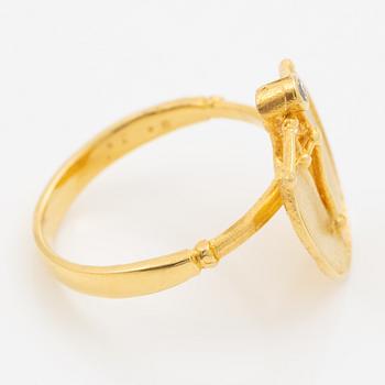 Ring, 18K guld med en rund briljantslipad diamant.