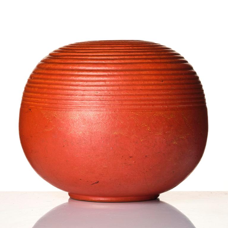 Steninge Keramik, a glazed ceramic vase, model 833 B, 1930s.