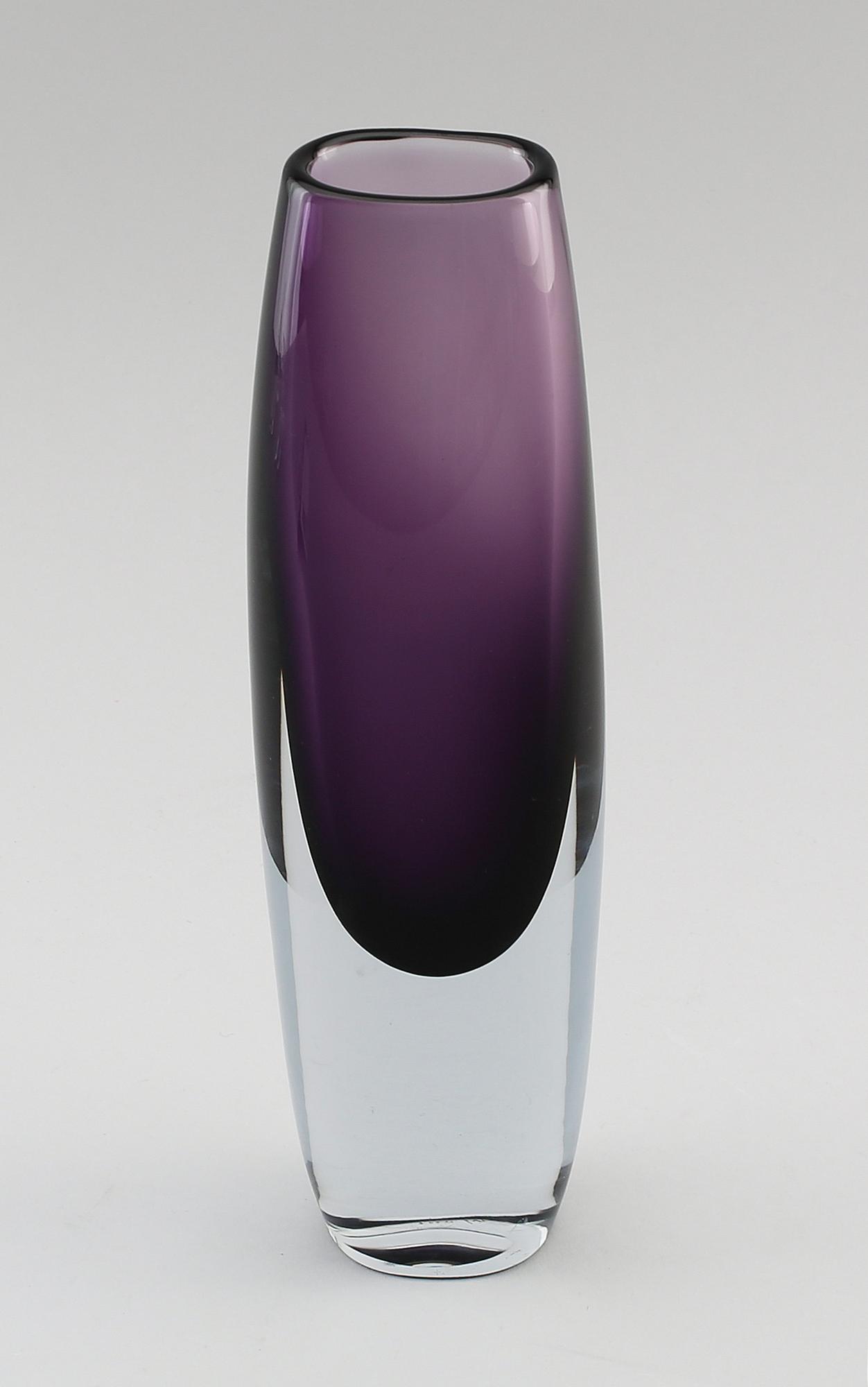 VAS, glas, Strömbergshyttan, 3936, signerad.