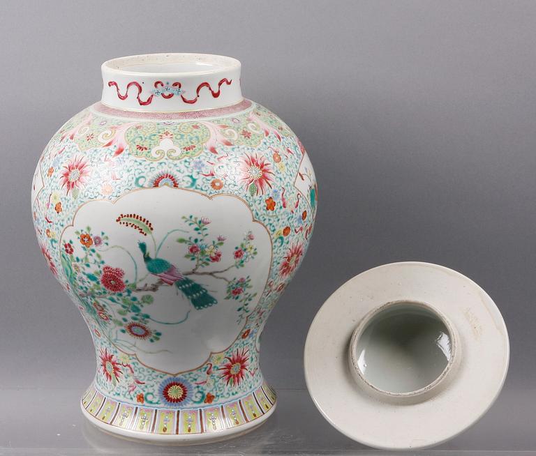 LOCKURNA, porslin, Kina.