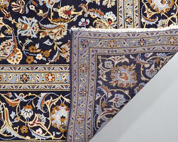 A KESHAN RUG, 400 x 308 cm.
