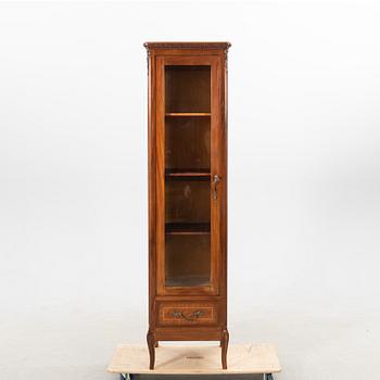Display cabinet/wardrobe, first half of the 20th century.