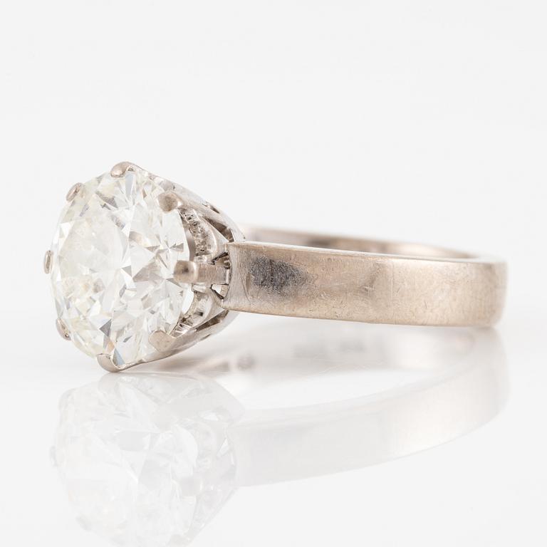 A ring in 18K white gold set with a round brilliant-cut diamond 3.62 ct H vs2.