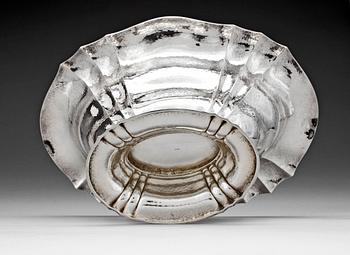 SKÅL PÅ FOT, silver, Emil O Möller, Åtvidaberg, 1915. Ca 675 g.