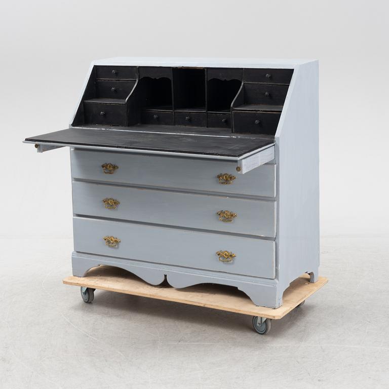 An early 19th century secretaire.