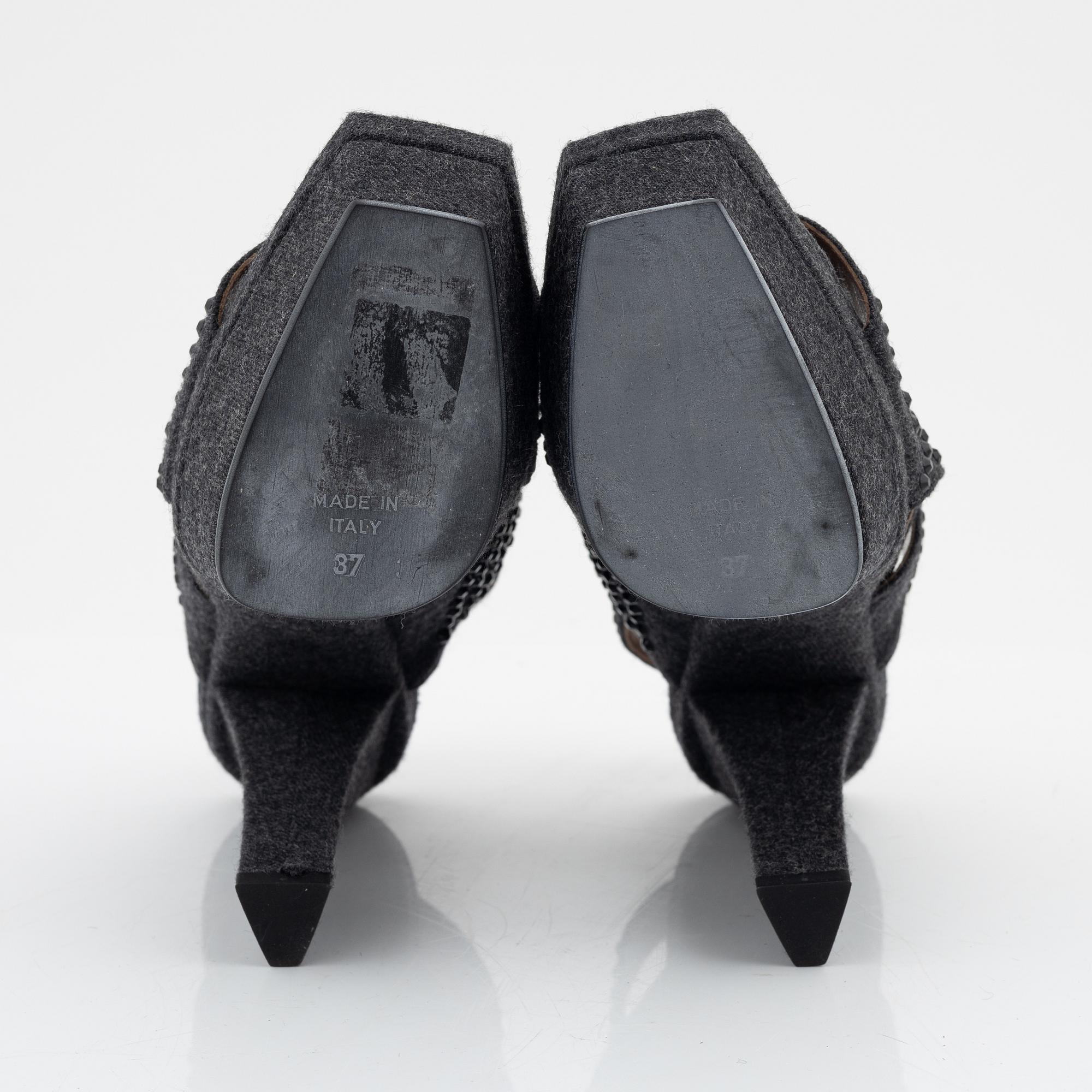 Marni, a pair of wool and rhinestone sandals, size 37.