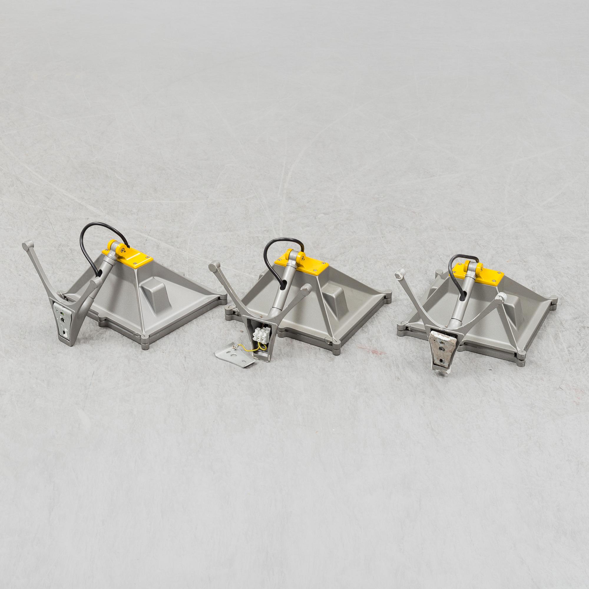 RENZO PIANO, three Lingotto wall lights, Iguzzini.