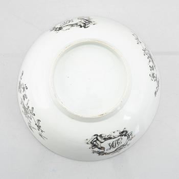 A Chinese grisaille punch bowl, Qing dynasty, Qianlong (1736-95).