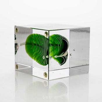 Oiva Toikka, glass cube, signed Oiva Toikka, Nuutajärvi, Alma Media.